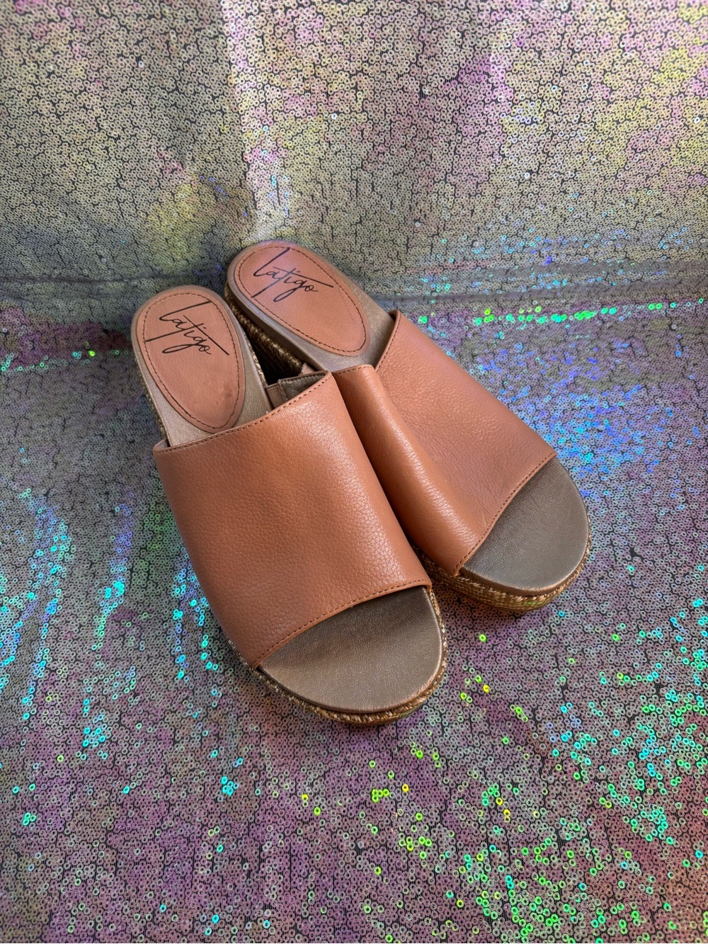 MUST BUNDLE THREE FIVE DOLLAR ITEMS Latigo Women's Tan Slide Sandals